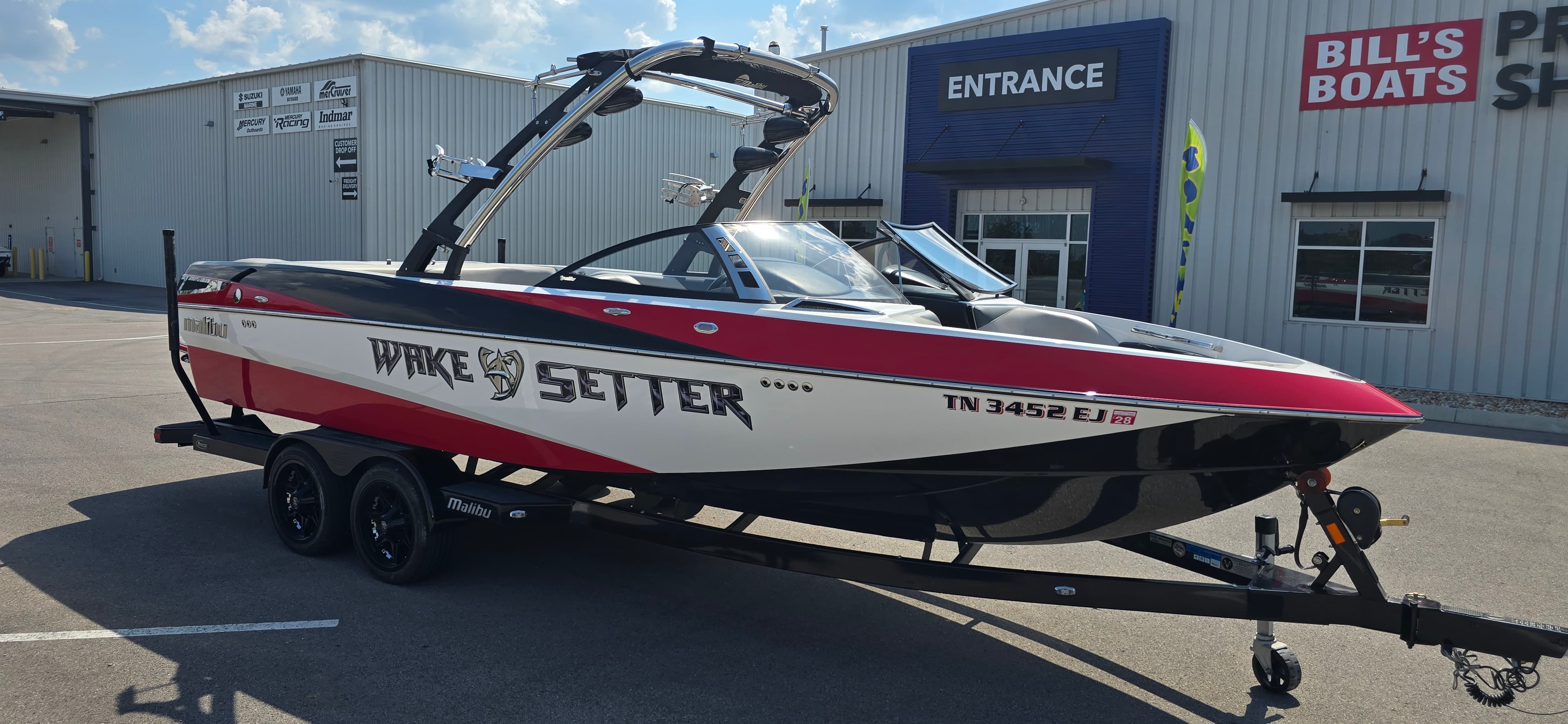 2011 Malibu Wakesetter LSV 247 - exterior