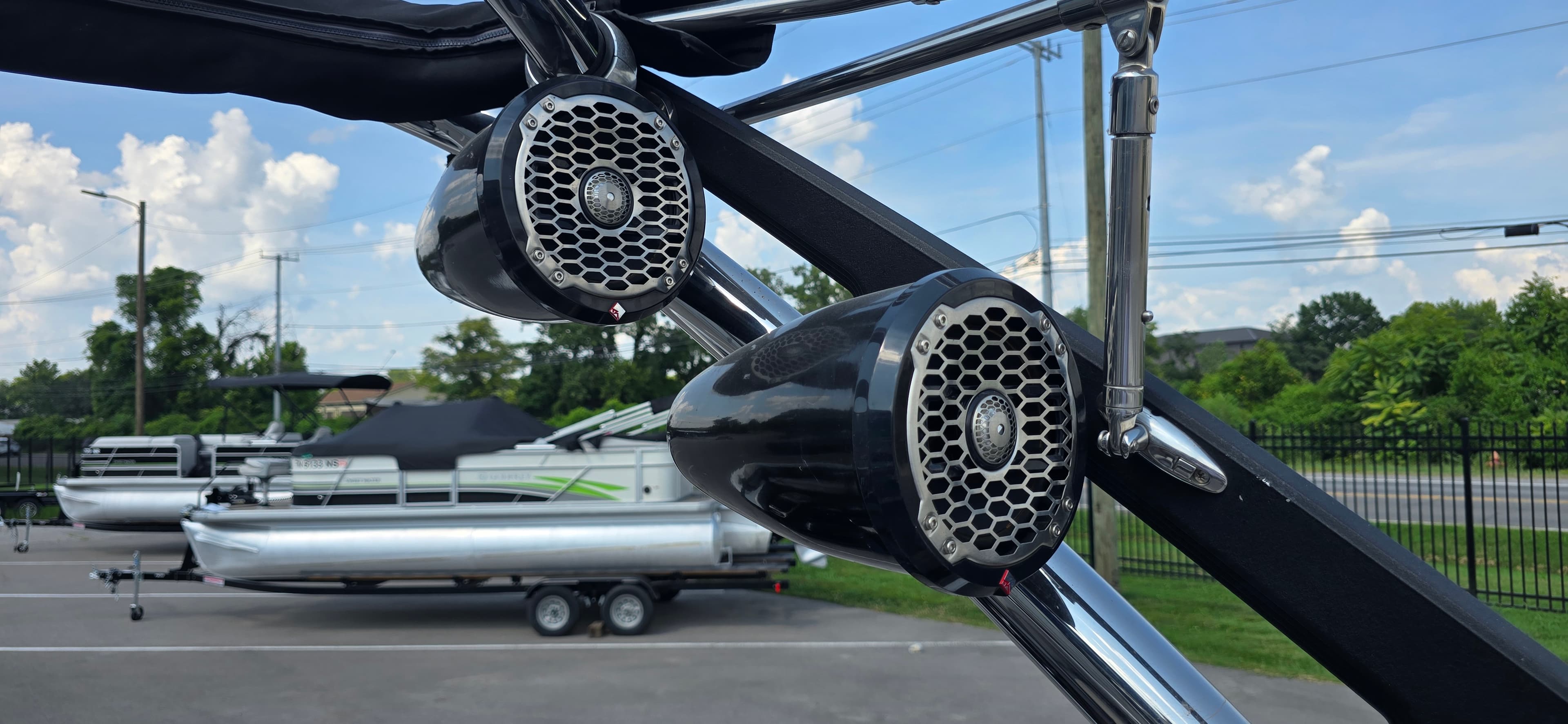 2011 Malibu Wakesetter LSV 247 - exterior