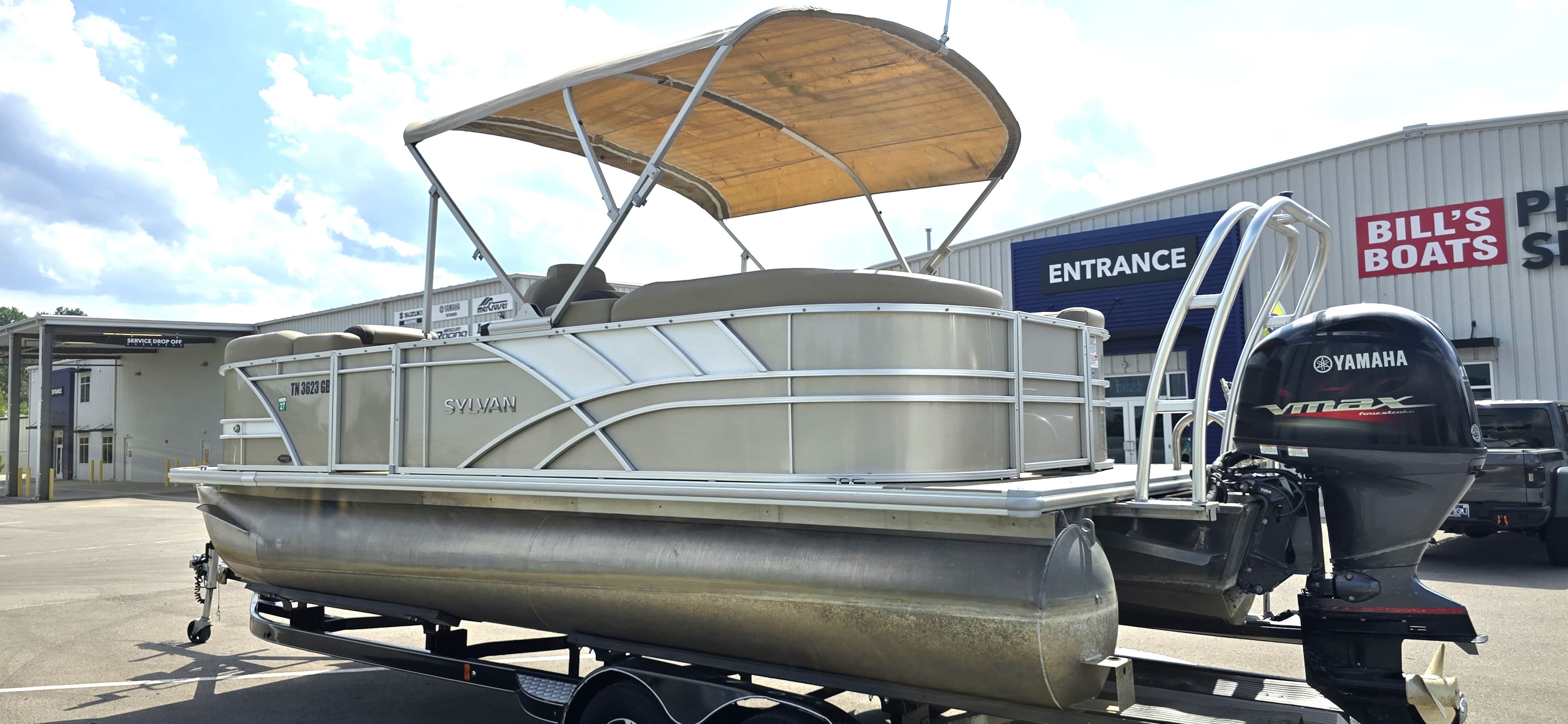 2022 Sylvan Mirage 8522 - exterior