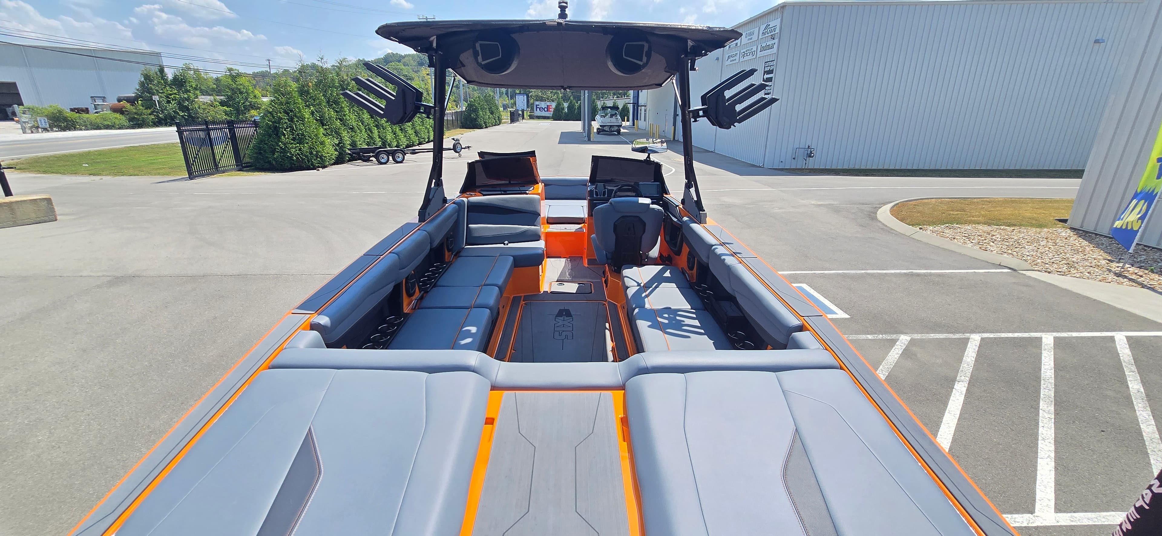 2025 Axis A245 - exterior