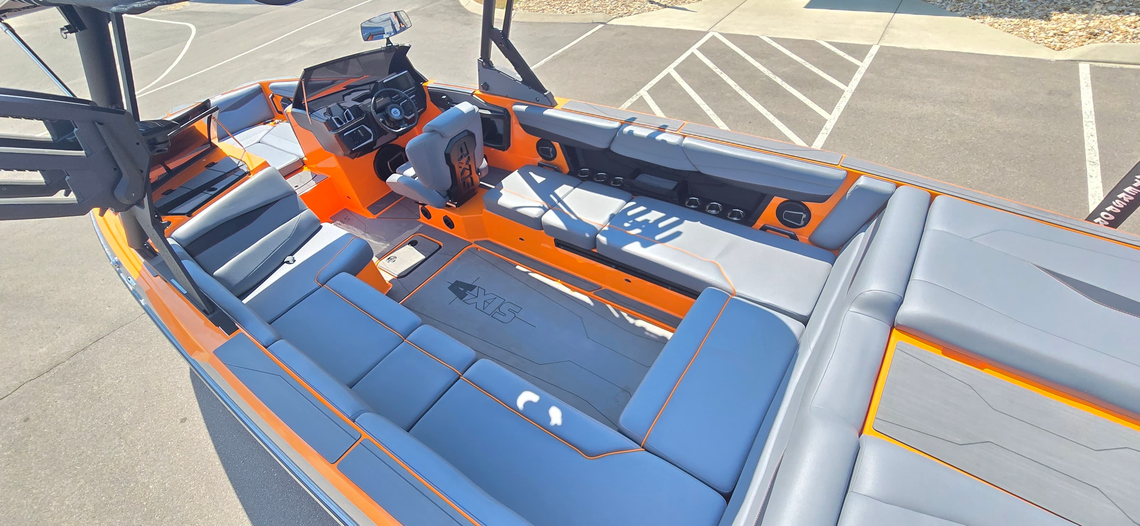 2025 Axis A245 - exterior