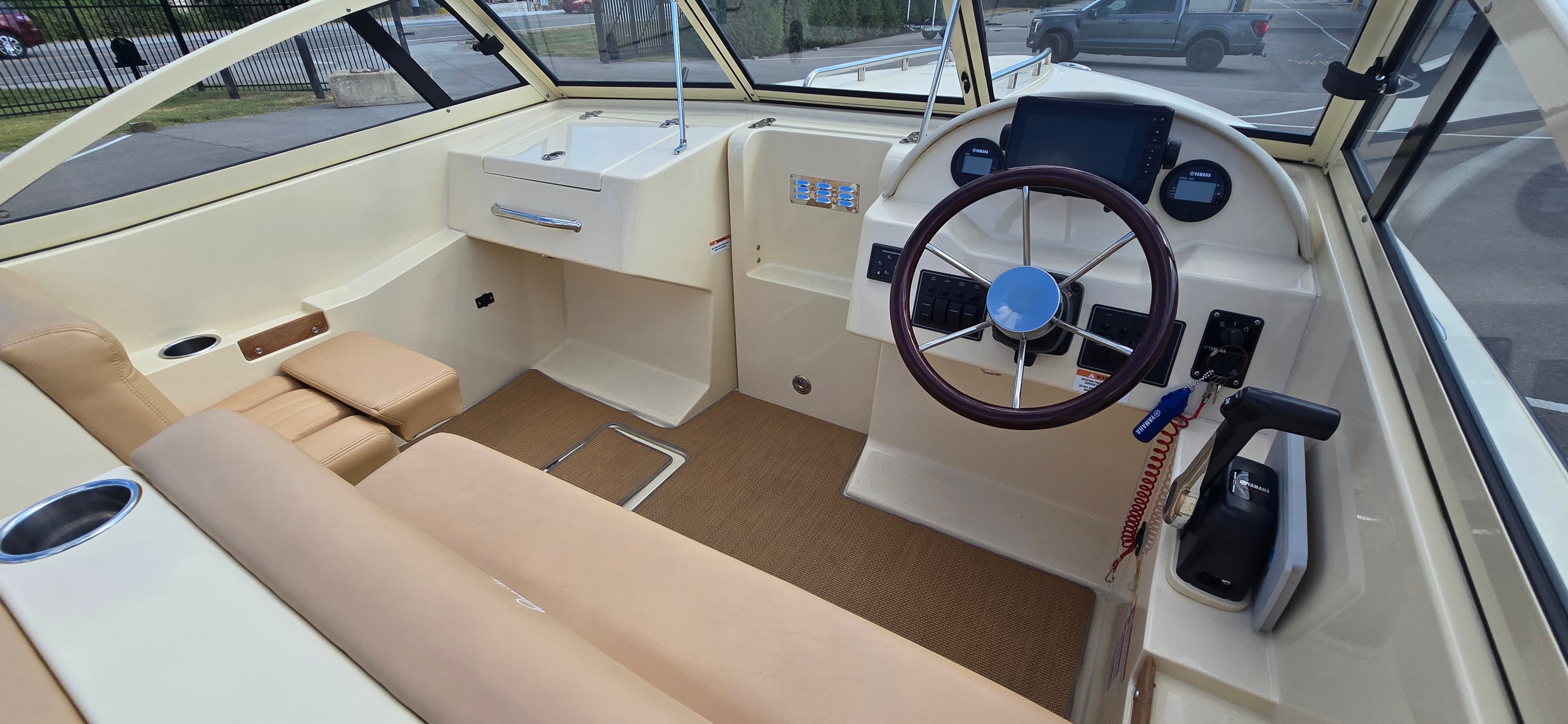 2018 Rossiter R 20 - exterior