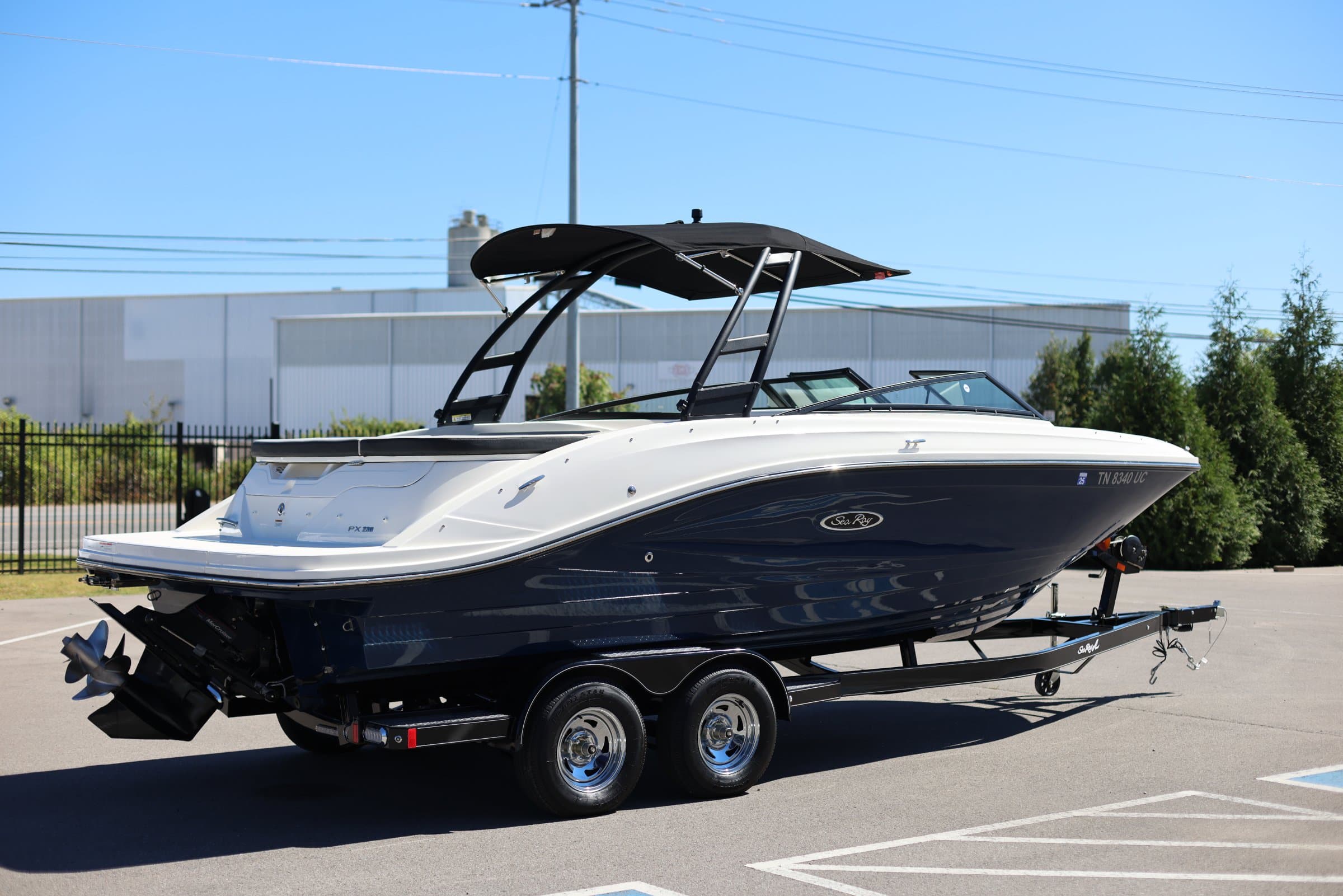 2023 Sea Ray 230 SPX - exterior