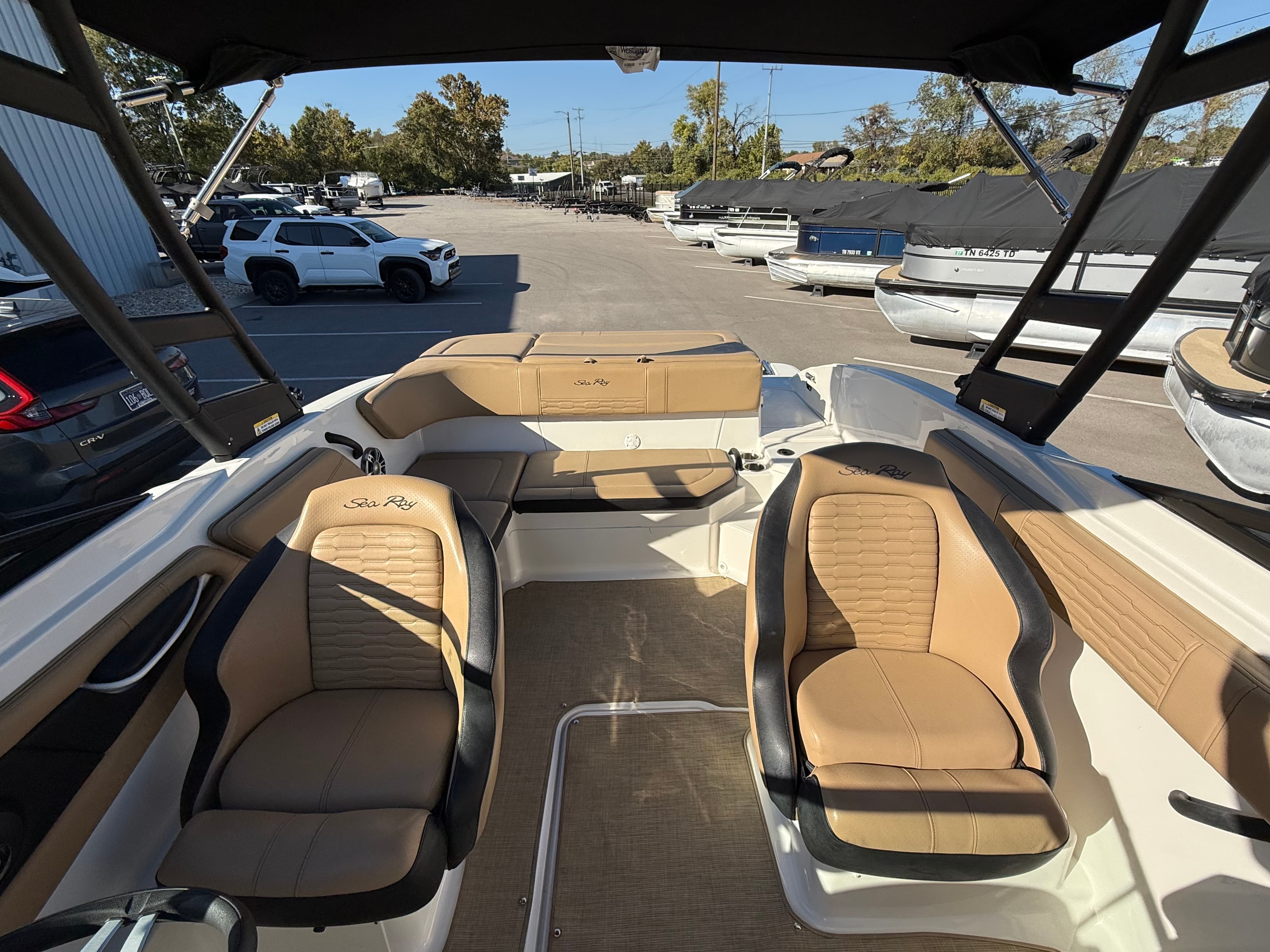 2024 Sea Ray SPX 210 - exterior